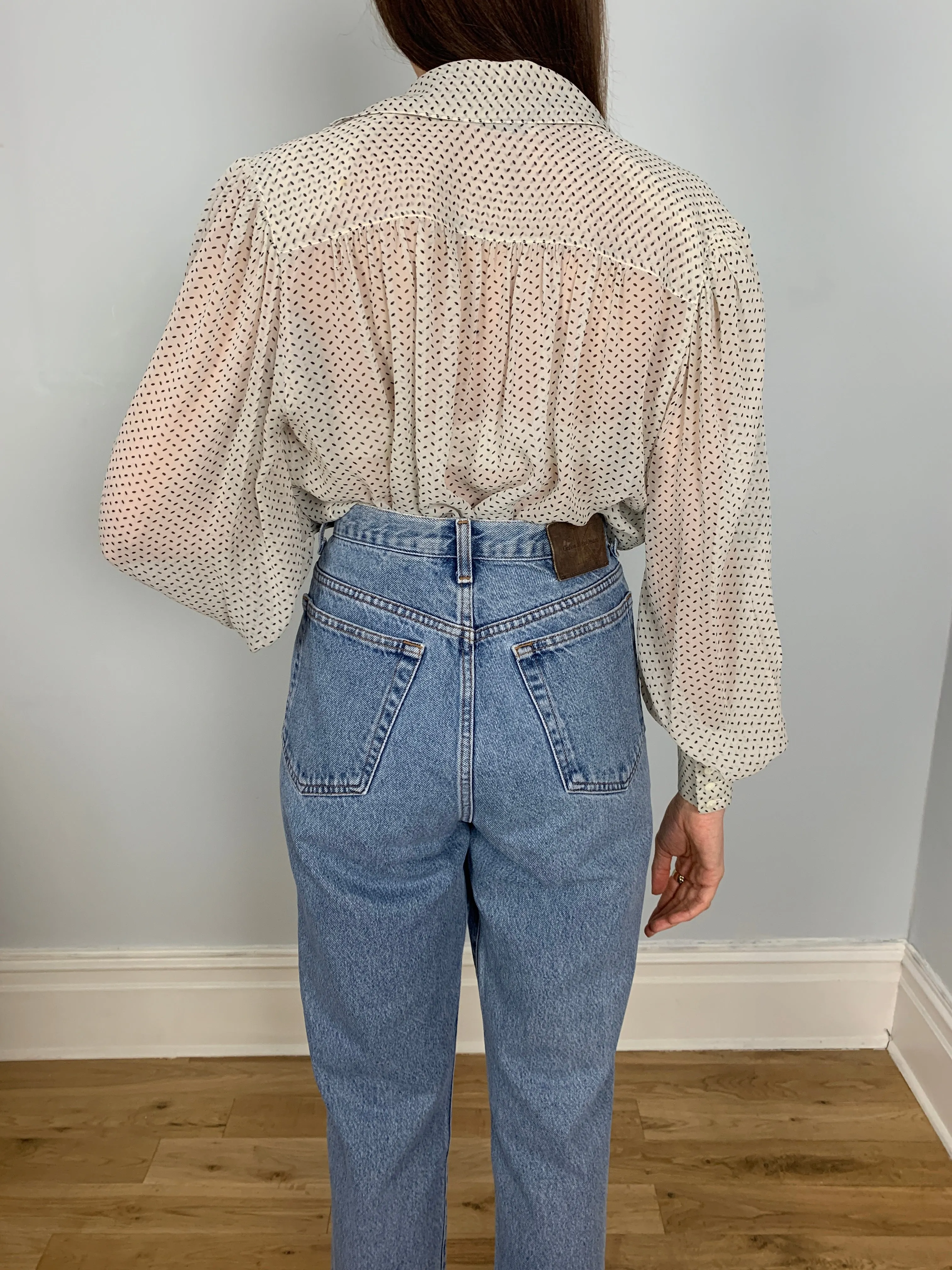 Calvin Klein 1990's high waisted tapered leg jean W28