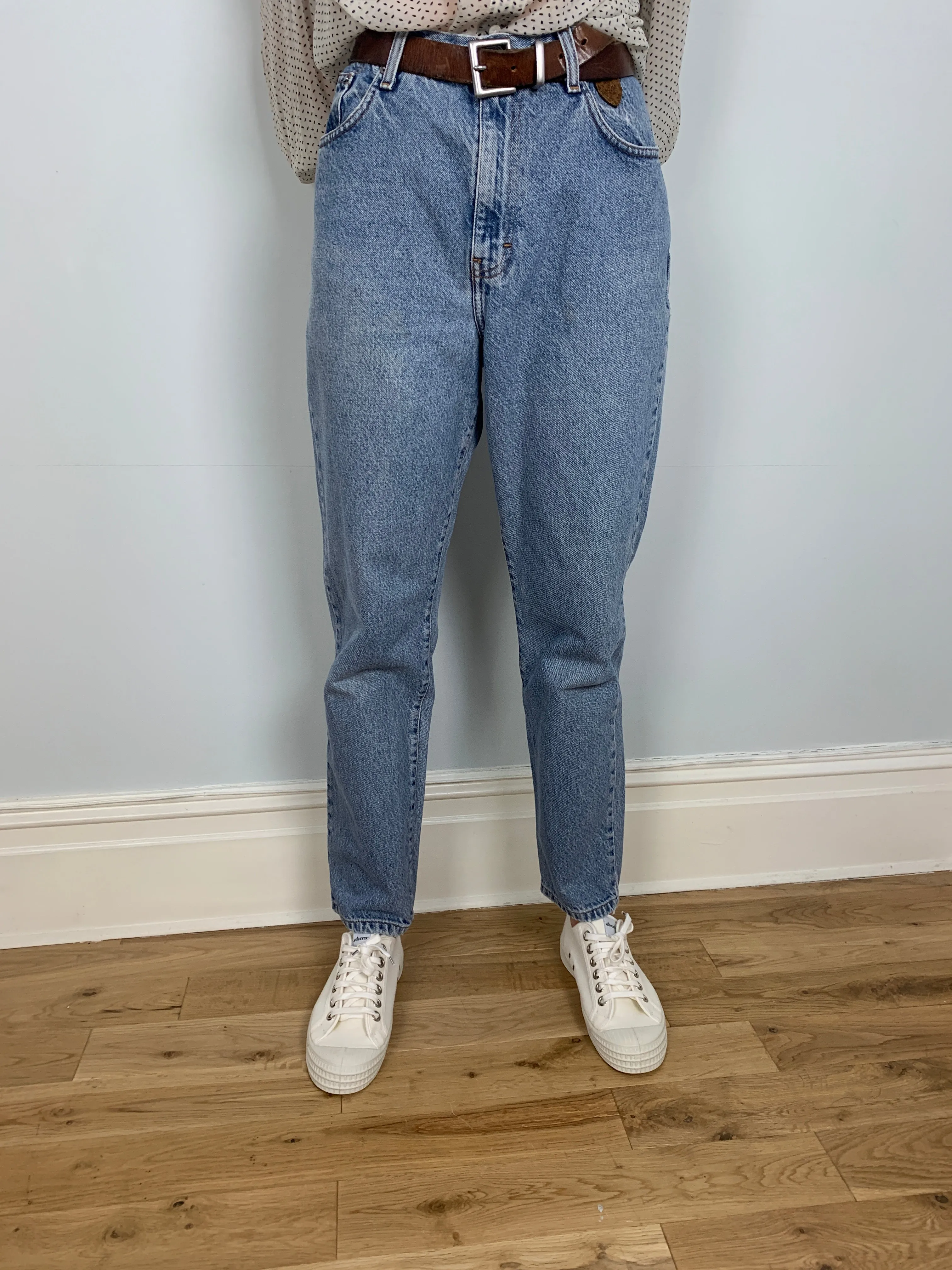 Calvin Klein 1990's high waisted tapered leg jean W28