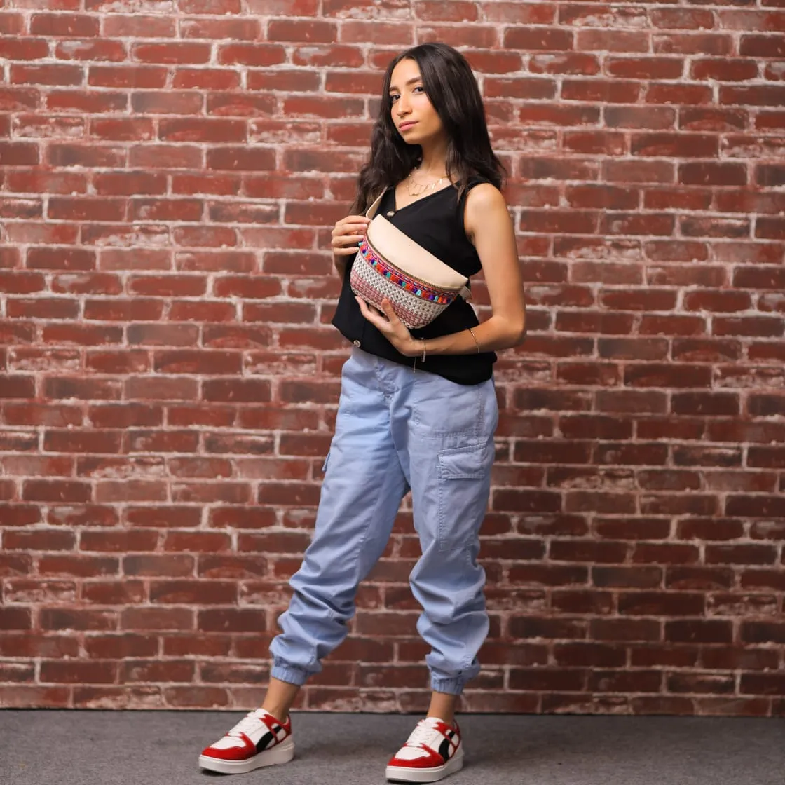 Jaka Sneakers