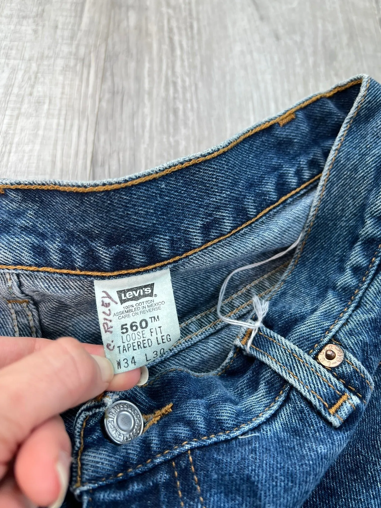 Levi's 560 Loose Fit Tapered Leg Blue Wash Jeans