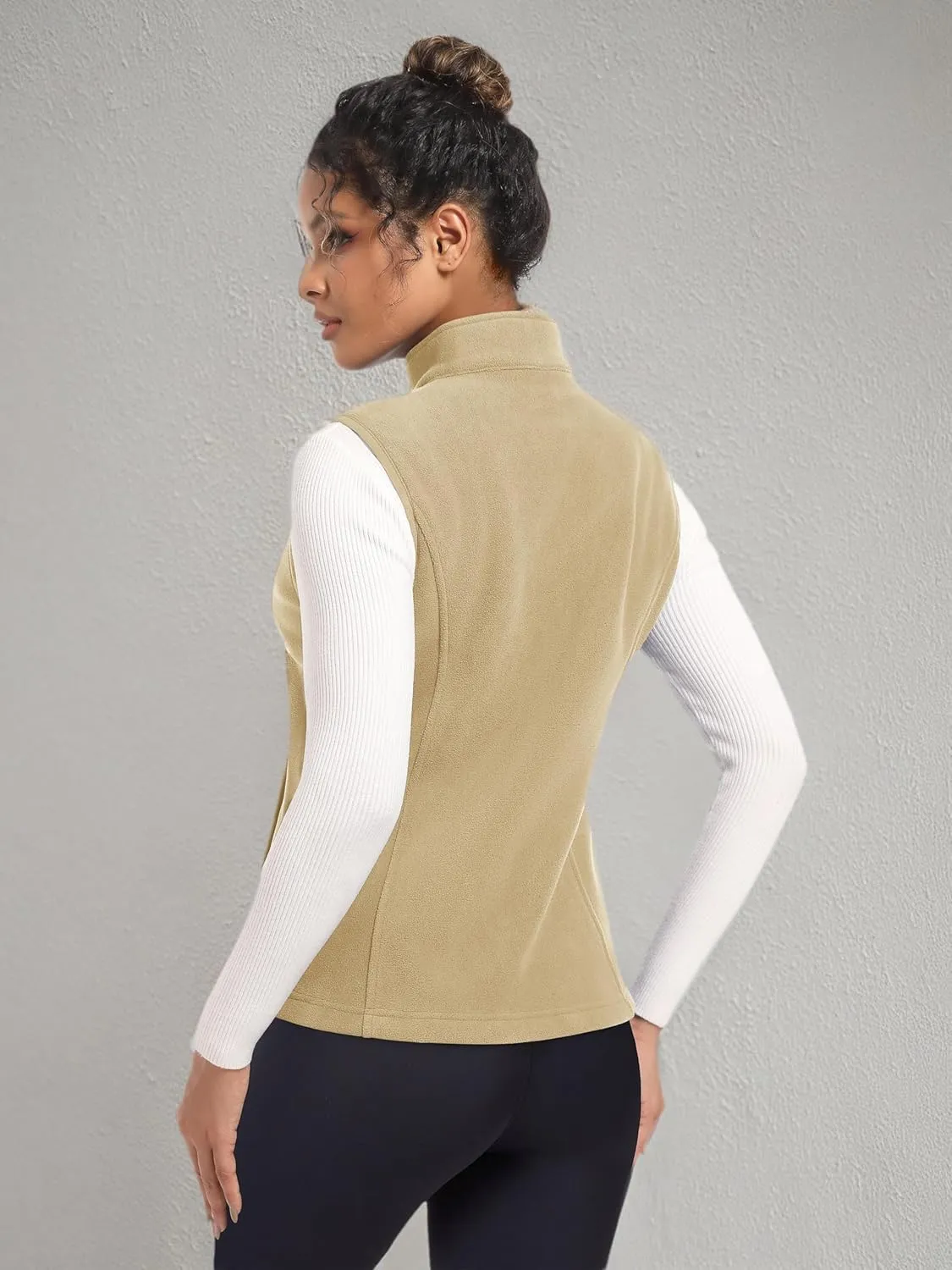 Women's Fleece Vest Outerwear Sleeveless Lightweight Zip Jackets Warm Soft Vests with Zipper Pockets
